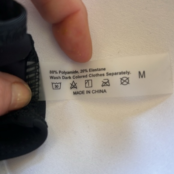 Ladies size Medium NWOT swim suit top black and white. Adorable - Picture 11 of 11